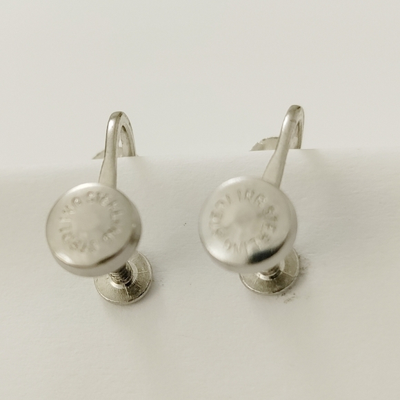 SILVER Treble Clef Delicate Screw-On Music Note Sterling Earrings New - Picture 6 of 12